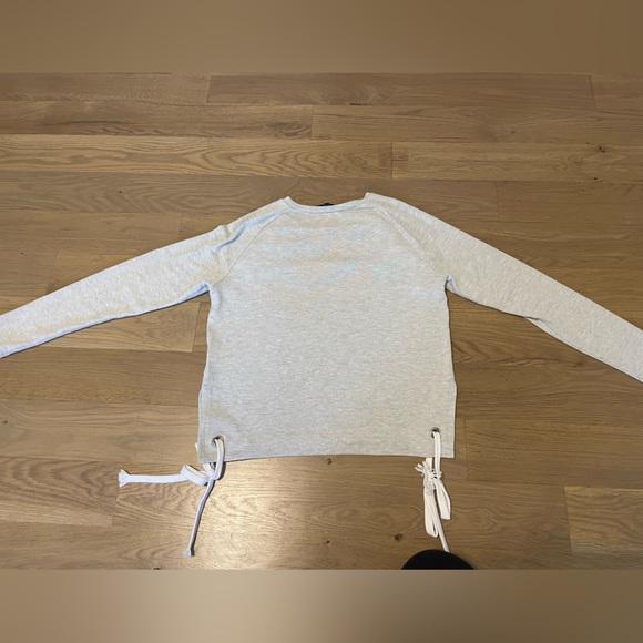 Generation love grey pullover sweater size small with with ties - Picture 4 of 5